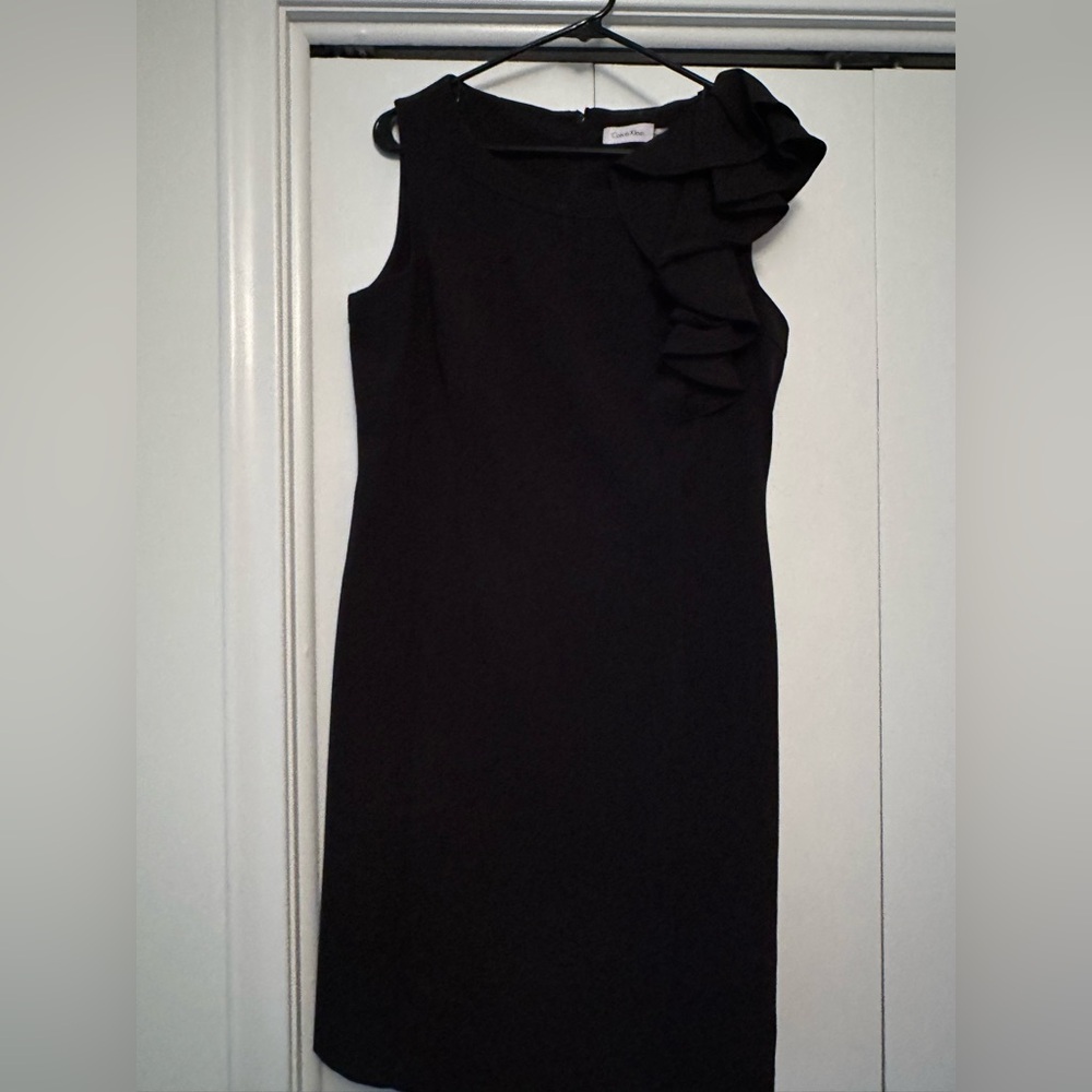Calvin Klein Elegant Black Sleeveless Dress with ruffle